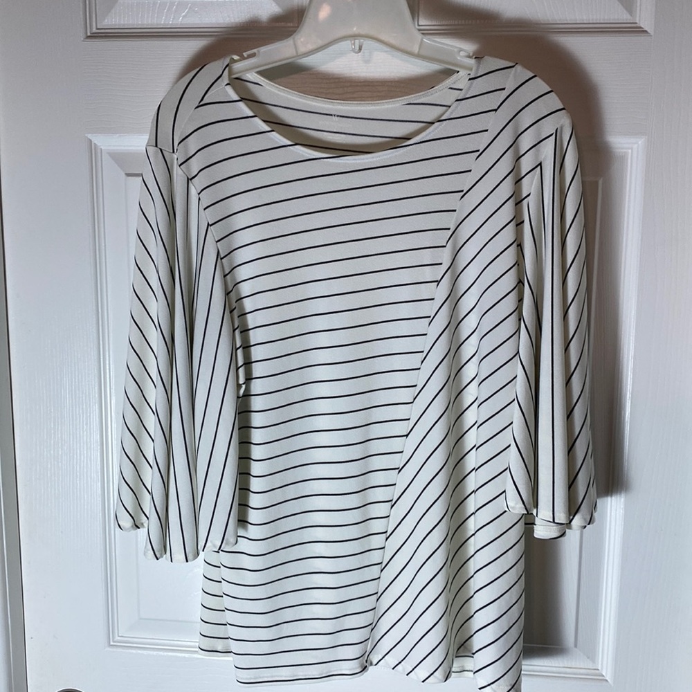 Worthington Bell Sleeve Stripped Top Blouse Size Large white with black stripes